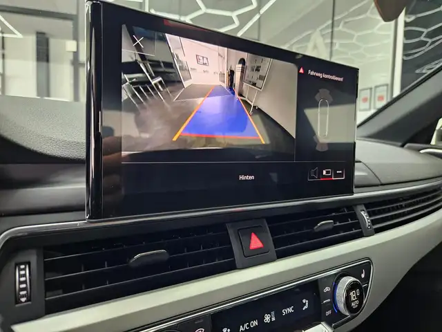 Audi A4 view 15