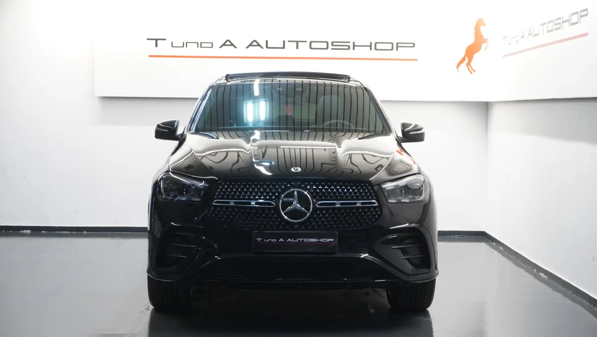 Mercedes-Benz GLE 350 de 4MATIC Coupé AMG-Paket Aut. *Head*360°*Pano*N Schwarz - 2