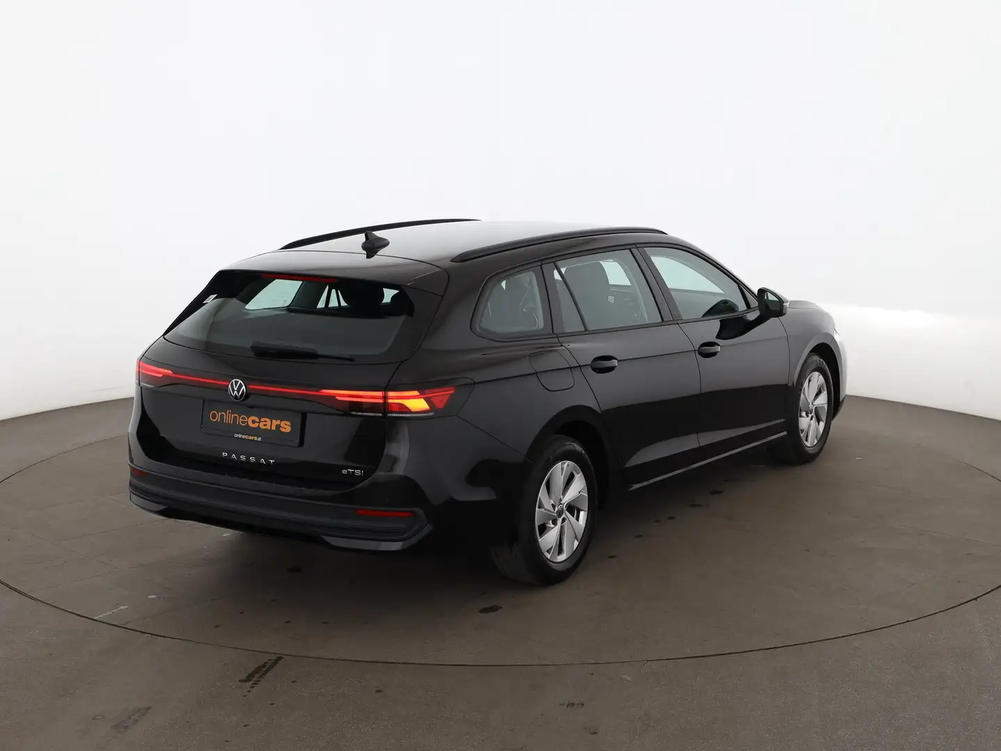 Volkswagen Passat Variant 1.5 eTSI Aut LED RADAR R-CAM KLIMA Schwarz - 2