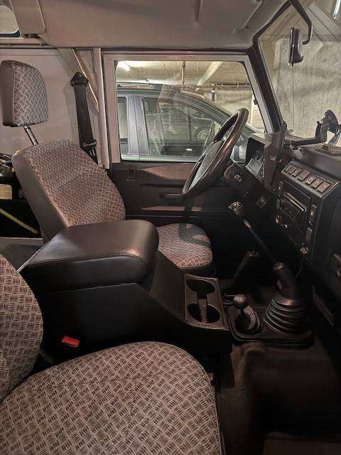 2004 Land Rover Defender 90 - TD5 alt 4