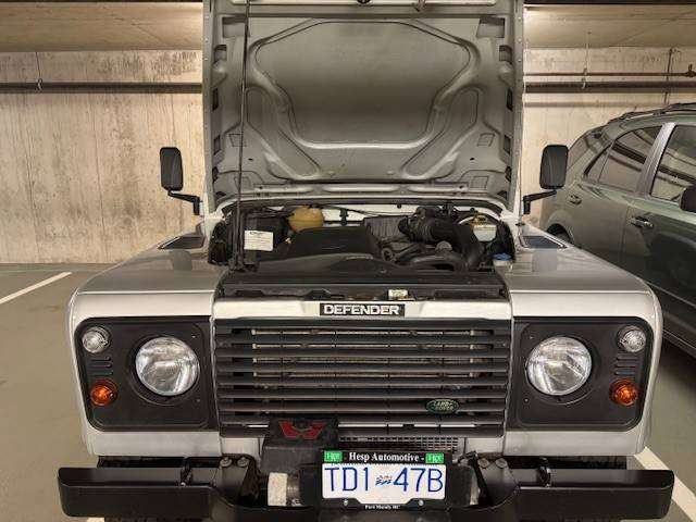 2004 Land Rover Defender 90 - TD5 alt 2