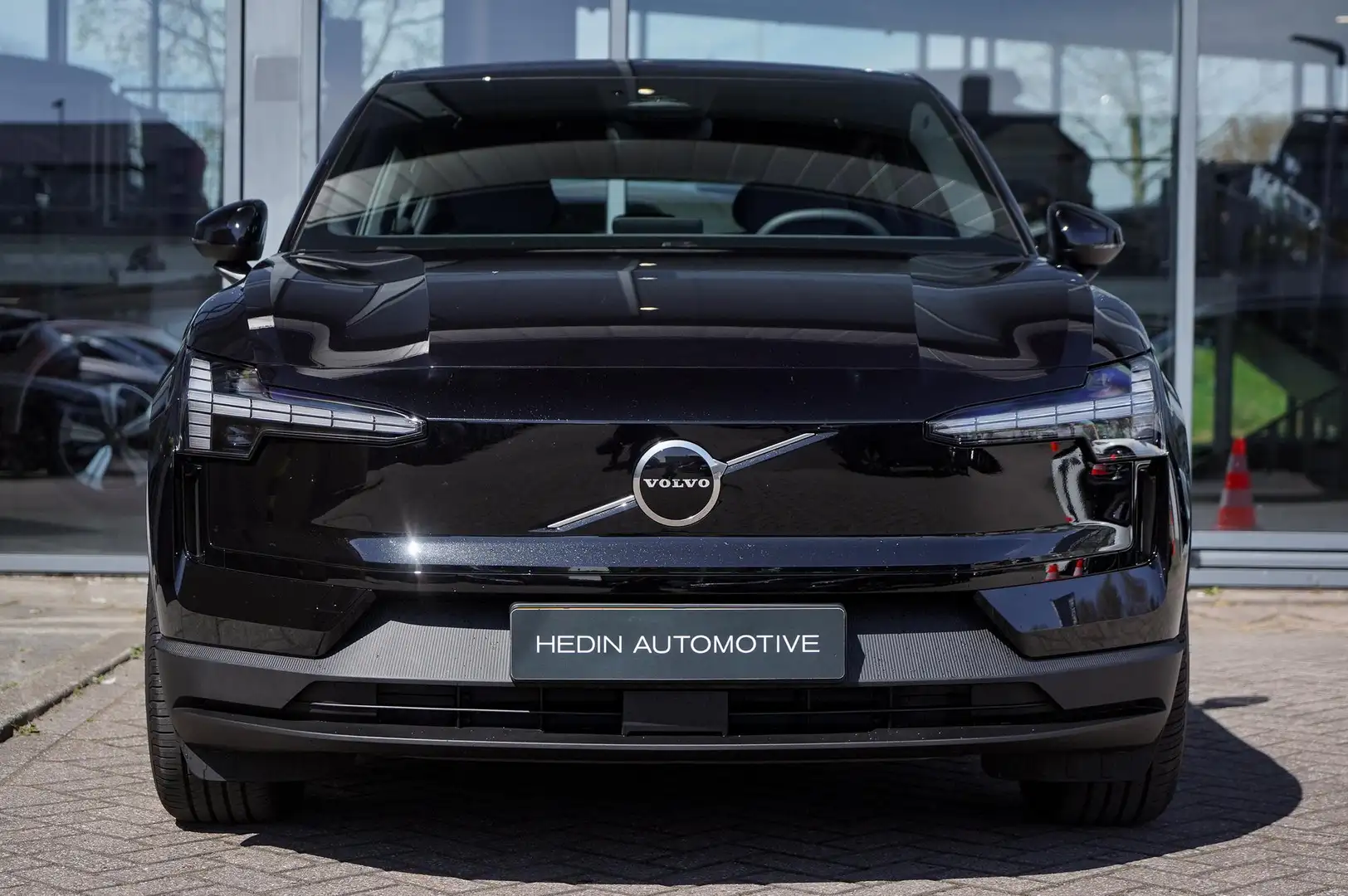 Volvo EX30 Single Motor Core 51 kWh Stoel & stuur verwarming Noir - 2