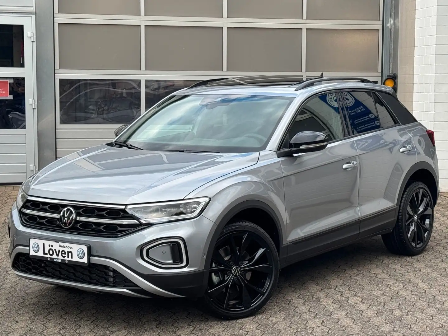 Volkswagen T-Roc 1.5 TSI DSG Style Black|IQLight|Kamera|19L Silber - 1