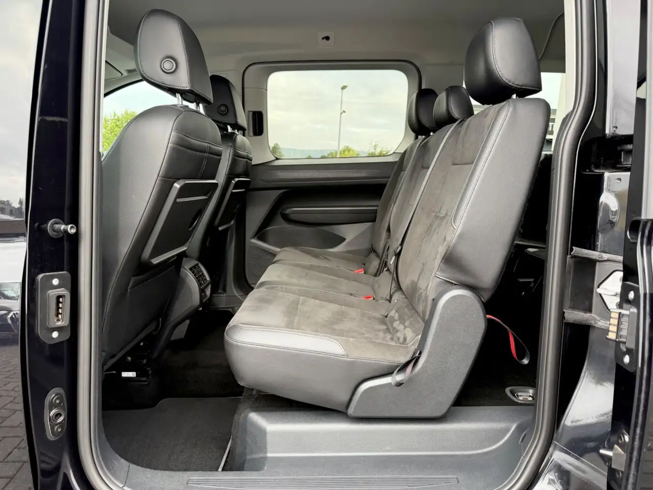 Volkswagen Caddy Maxi 2.0 TDI DSG /7.SITZER/LED/ACC/AHK/, миниатюра 14