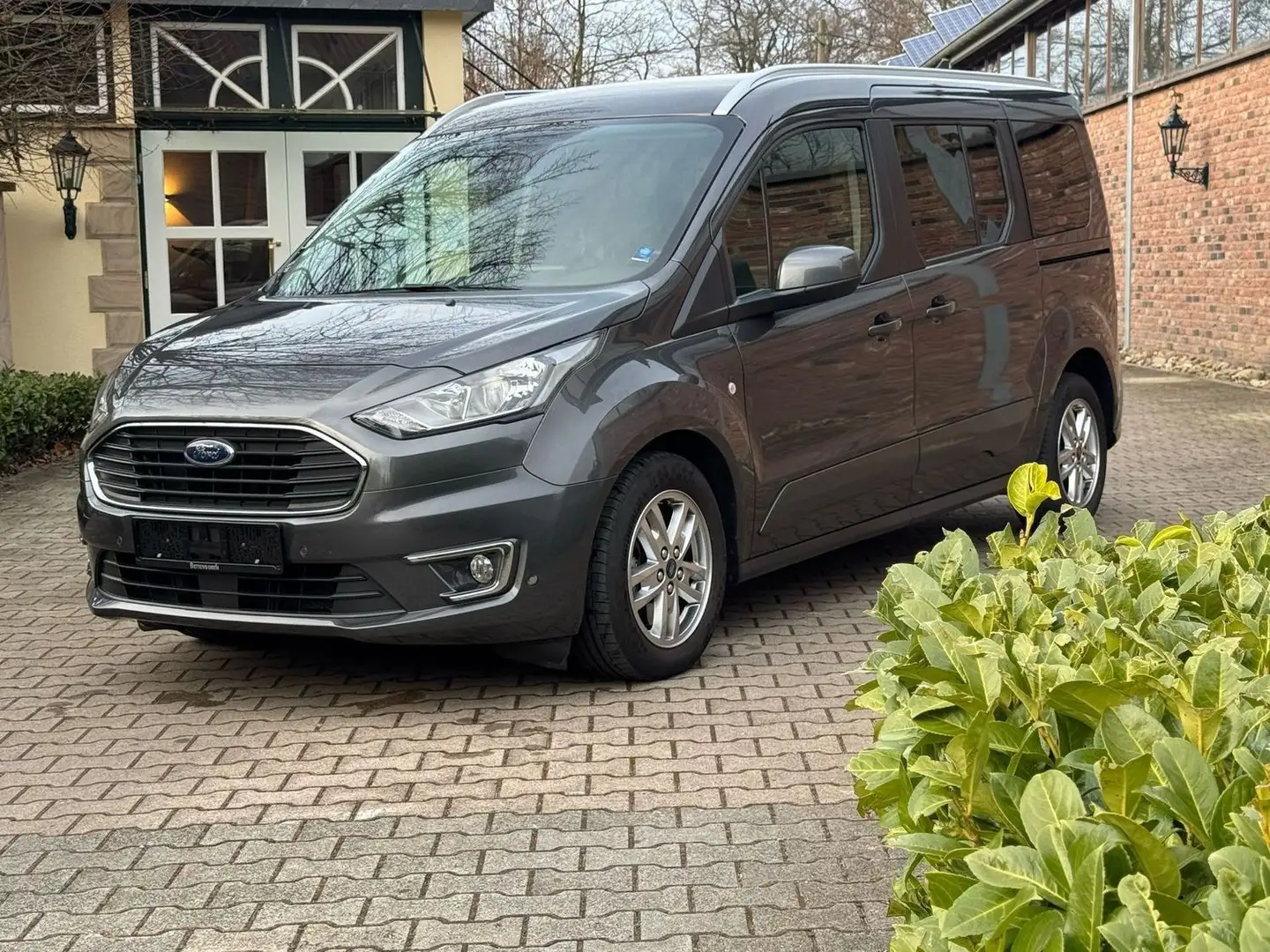Ford Tourneo Grand Titanium AHK Kamera Sitzhe Szürke - 1