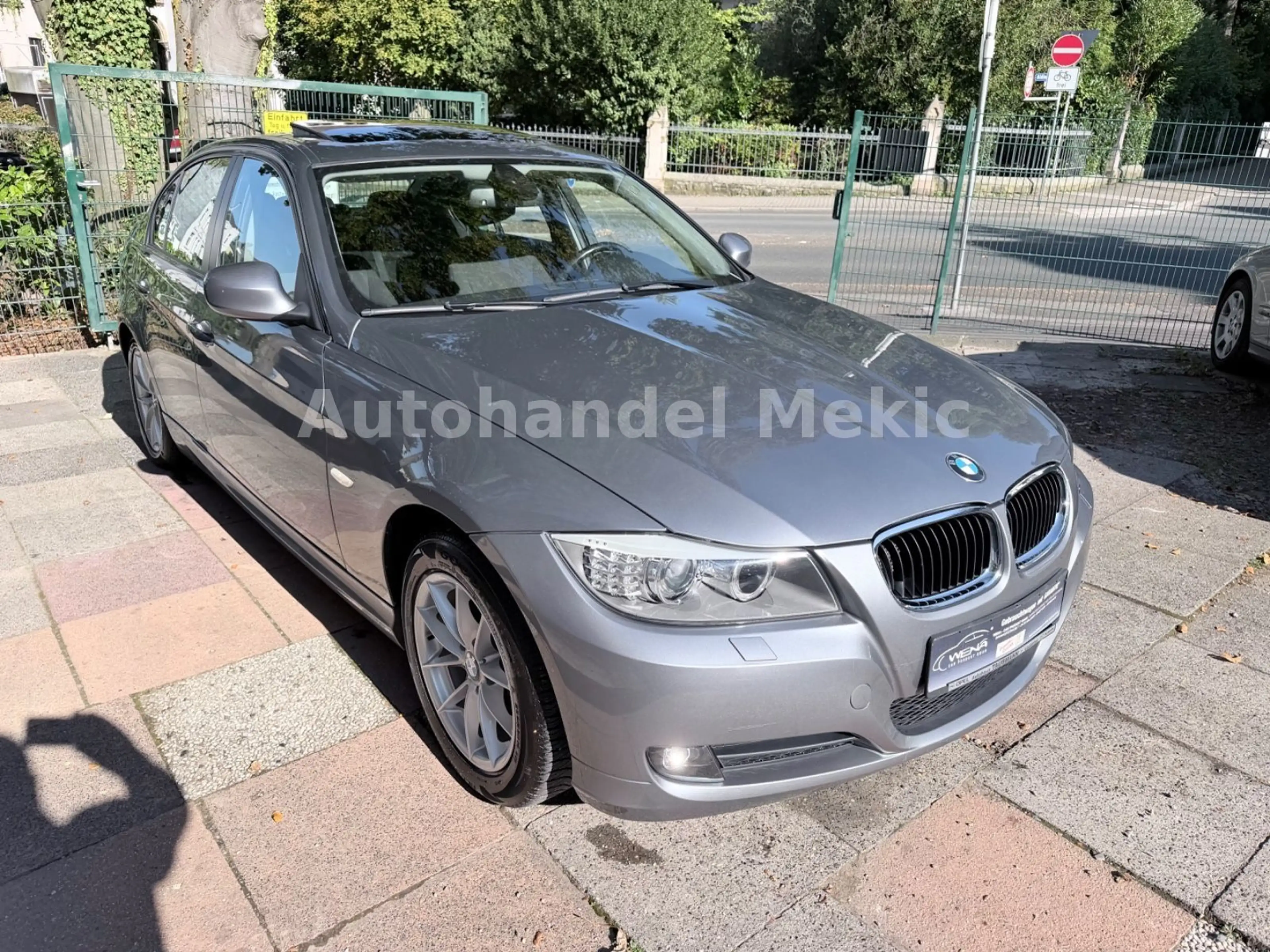 BMW 318 i Limousine- Xenon — photo 2