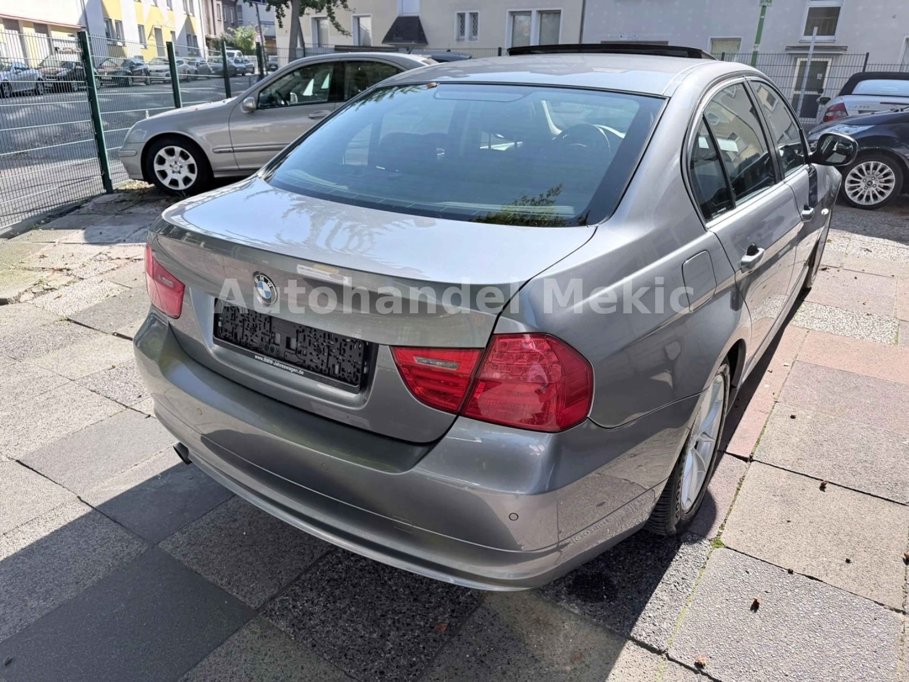BMW 318 i Limousine- Xenon — photo 10