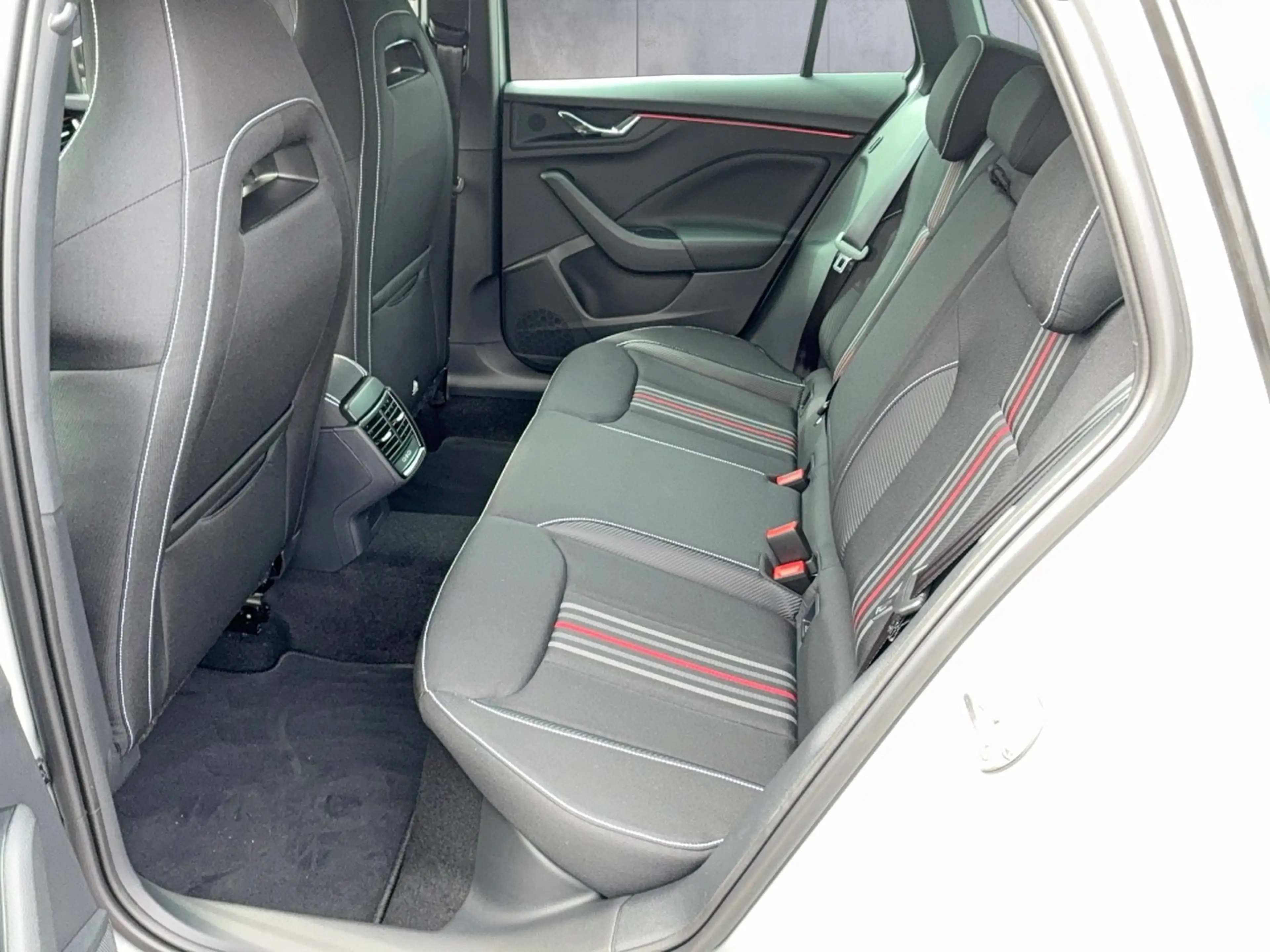 Skoda Scala Monte Carlo TSI DSG — photo 12