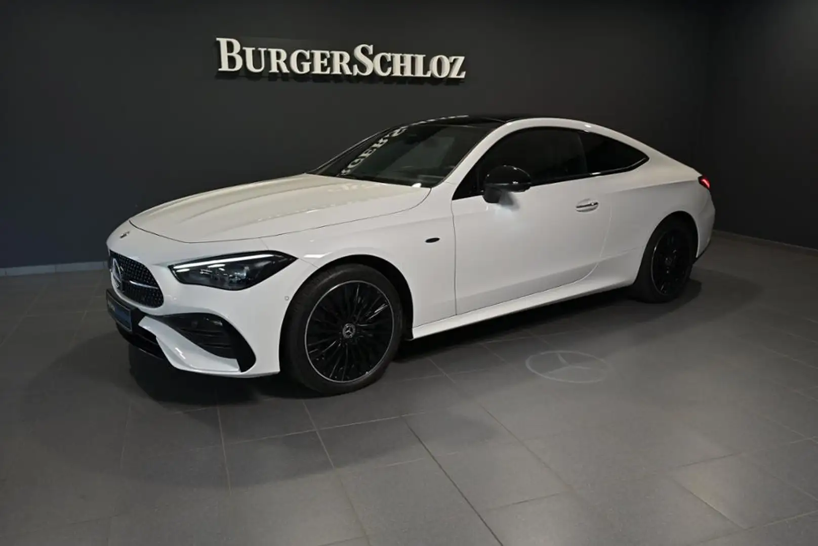 Mercedes-Benz CLE 300 e mit EQ AMG/PANO/DIST./360/DIGI./ - 1