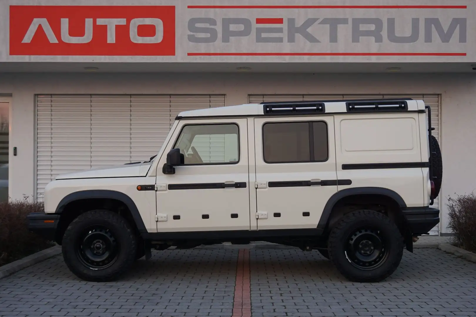 Ineos Grenadier Utility Wagon 3.0 Bi-TurboD AWD Aut | € 762 mtl | Weiß - 2