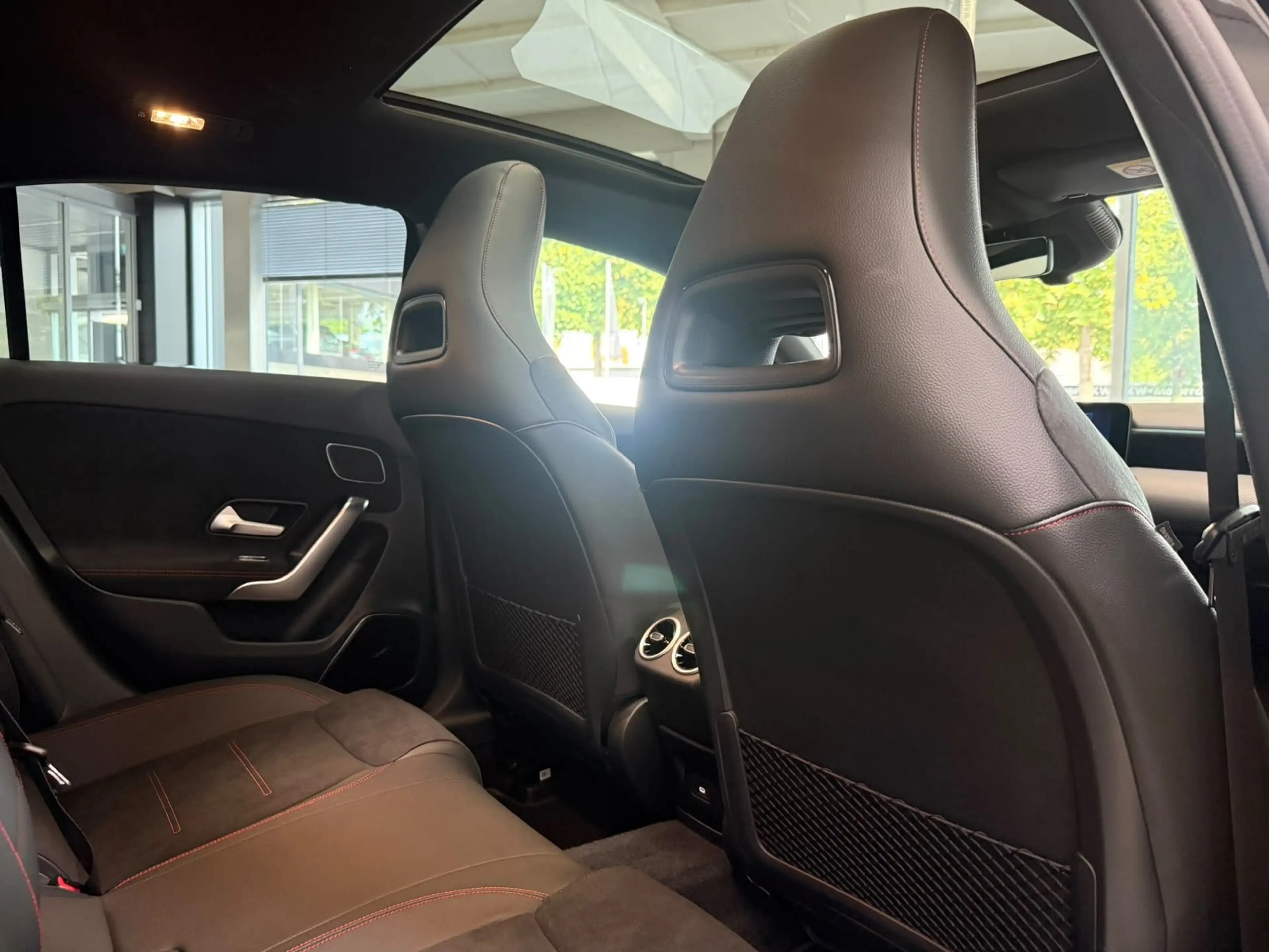 Mercedes-Benz A 250 4M AMG PREMIUM PLUS+TECHNIKPAKET+BURMESTER — photo 13