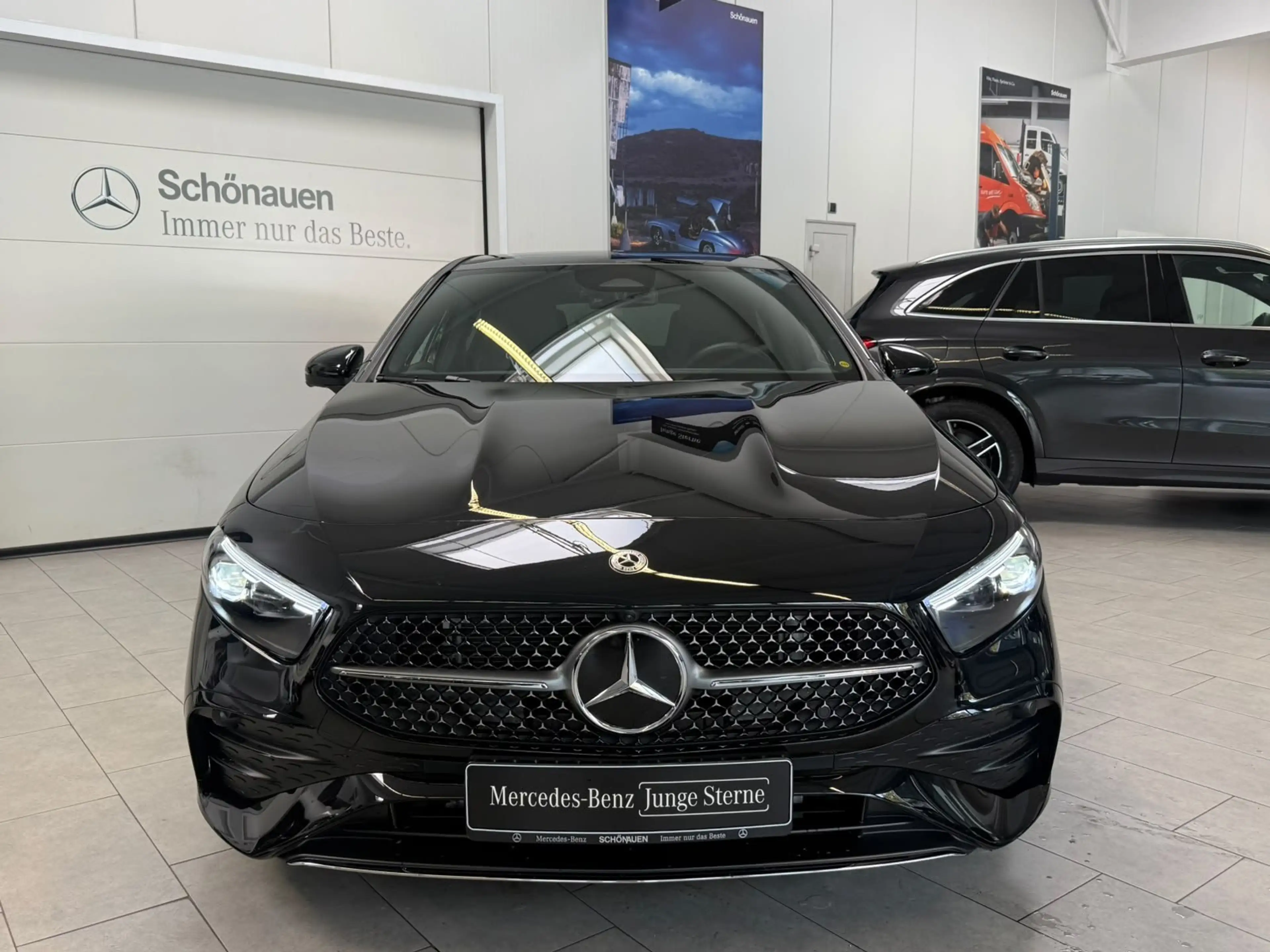 Mercedes-Benz A 250 4M AMG PREMIUM PLUS+TECHNIKPAKET+BURMESTER — photo 2