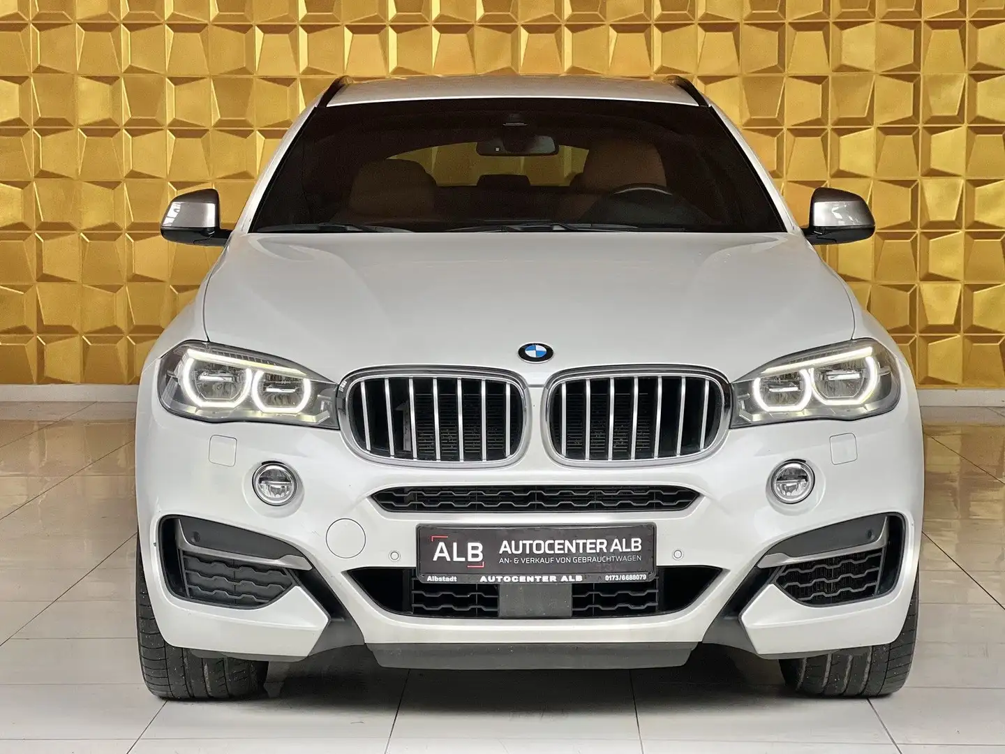 BMW X6 M d/AUTOMATIK/AHK/ACC/4X4/VOLL/EURO 6/ Weiß - 2