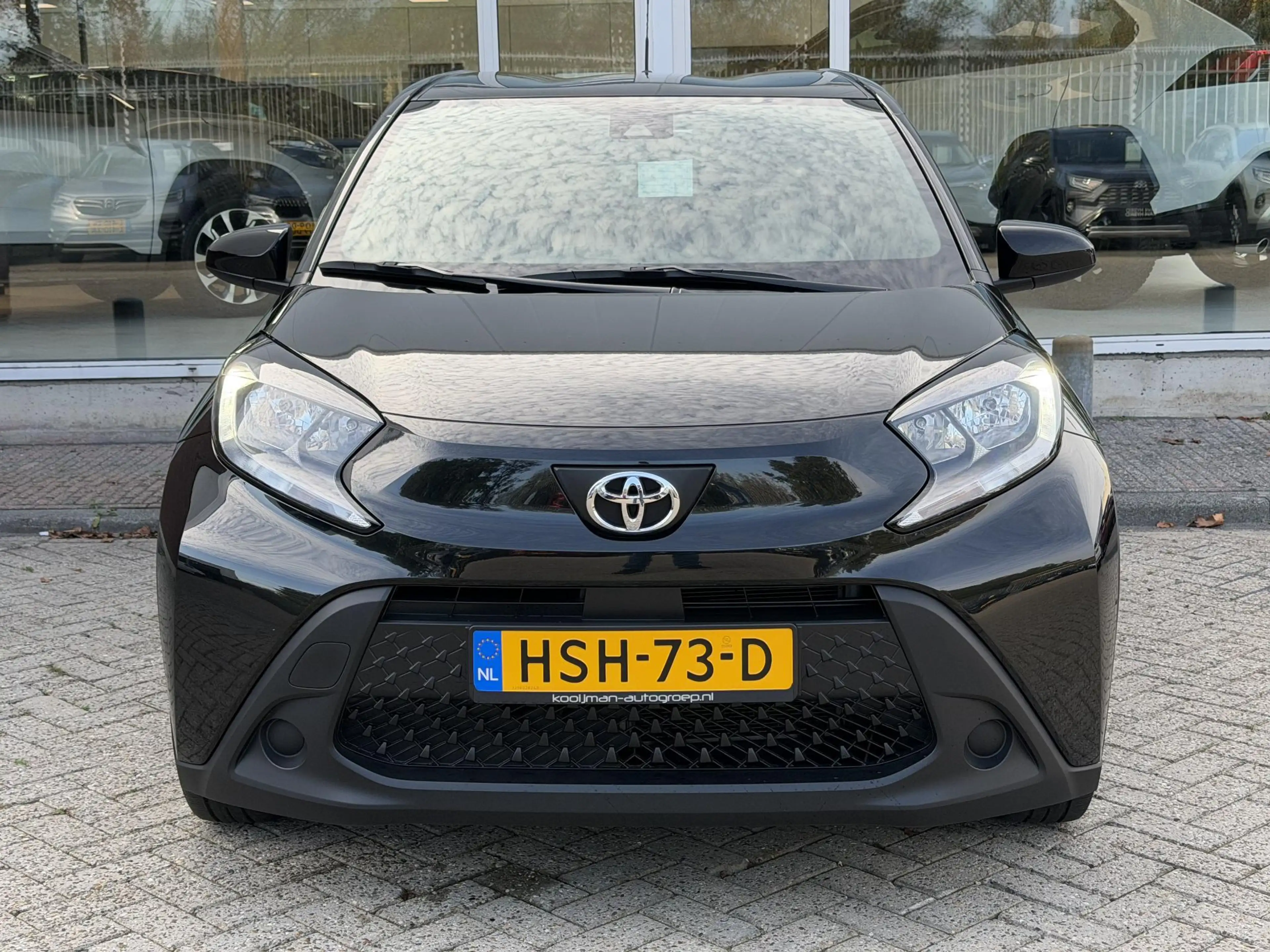 Toyota Aygo X 1.0 VVT-i MT Play — photo 2