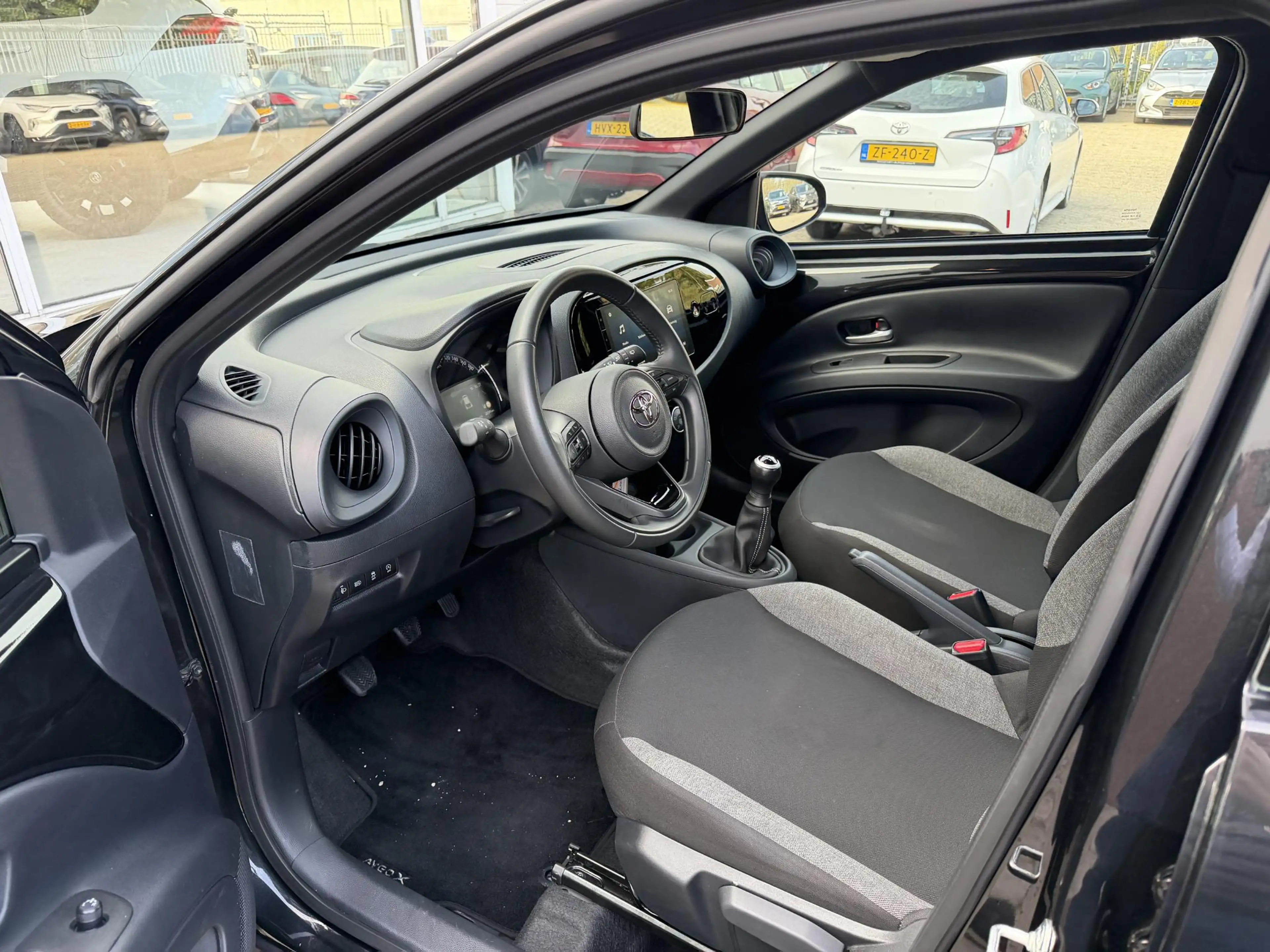 Toyota Aygo X 1.0 VVT-i MT Play — photo 12