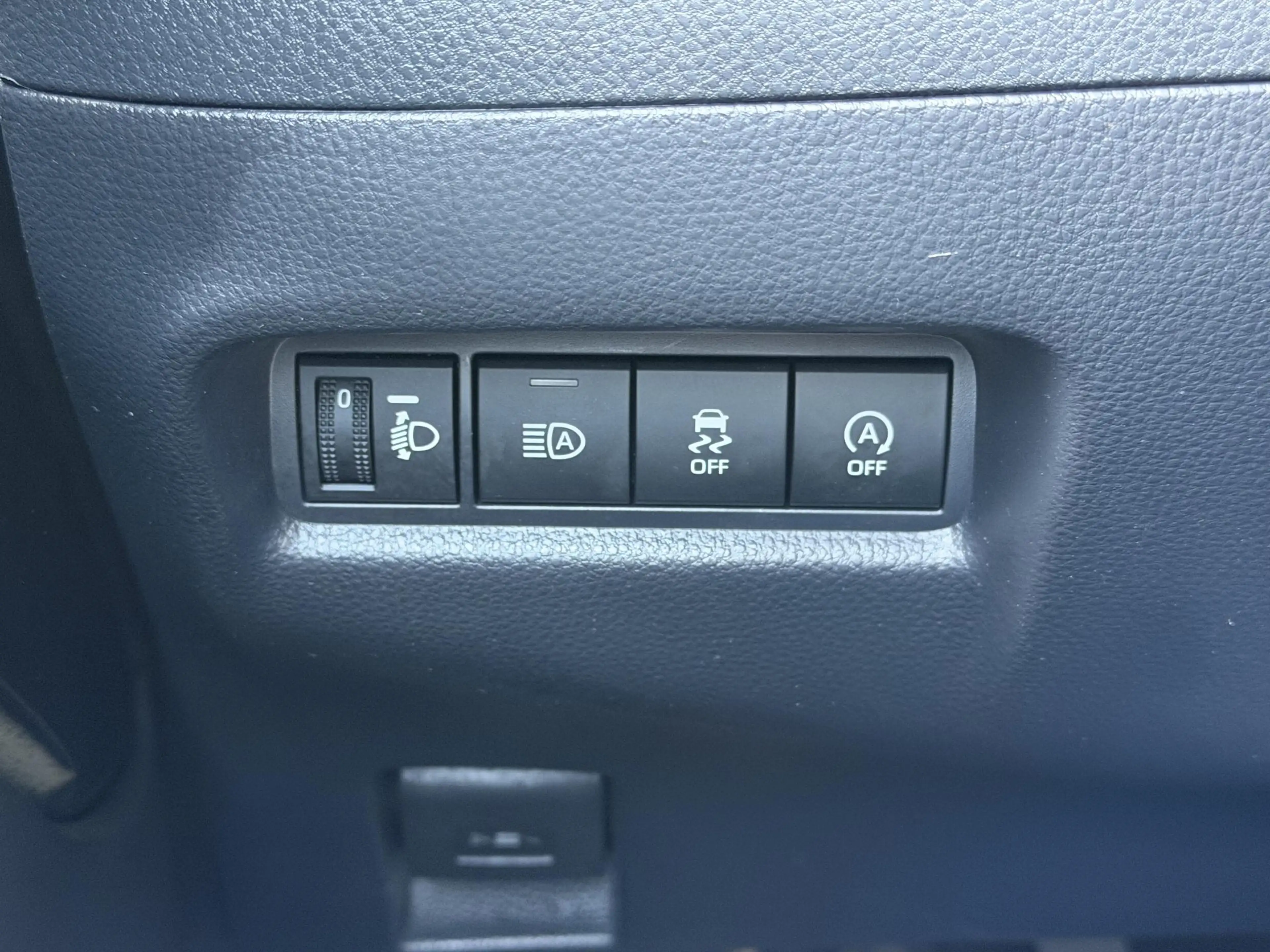 Toyota Aygo X 1.0 VVT-i MT Play — photo 13