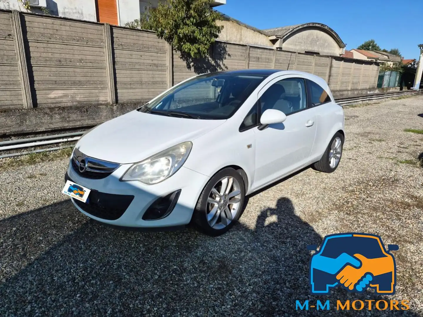 Opel Corsa 1.2 3 porte Club Bianco - 1