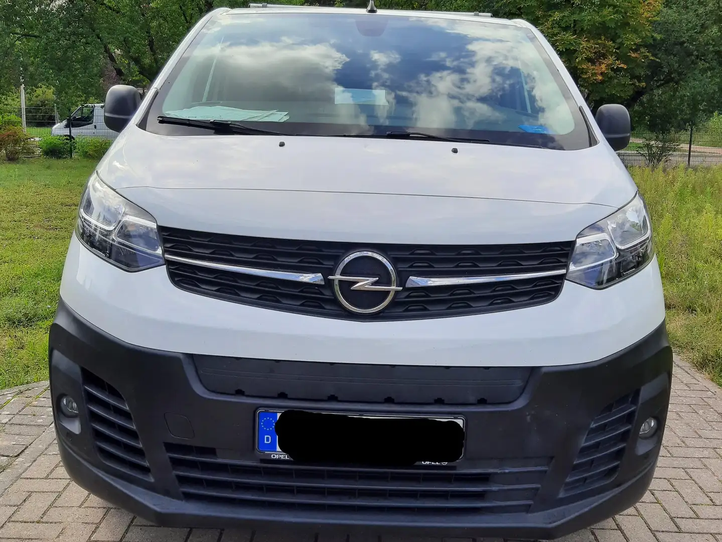 Opel Vivaro-e Vivaro-e M (75-kWh) Edition Weiß - 2