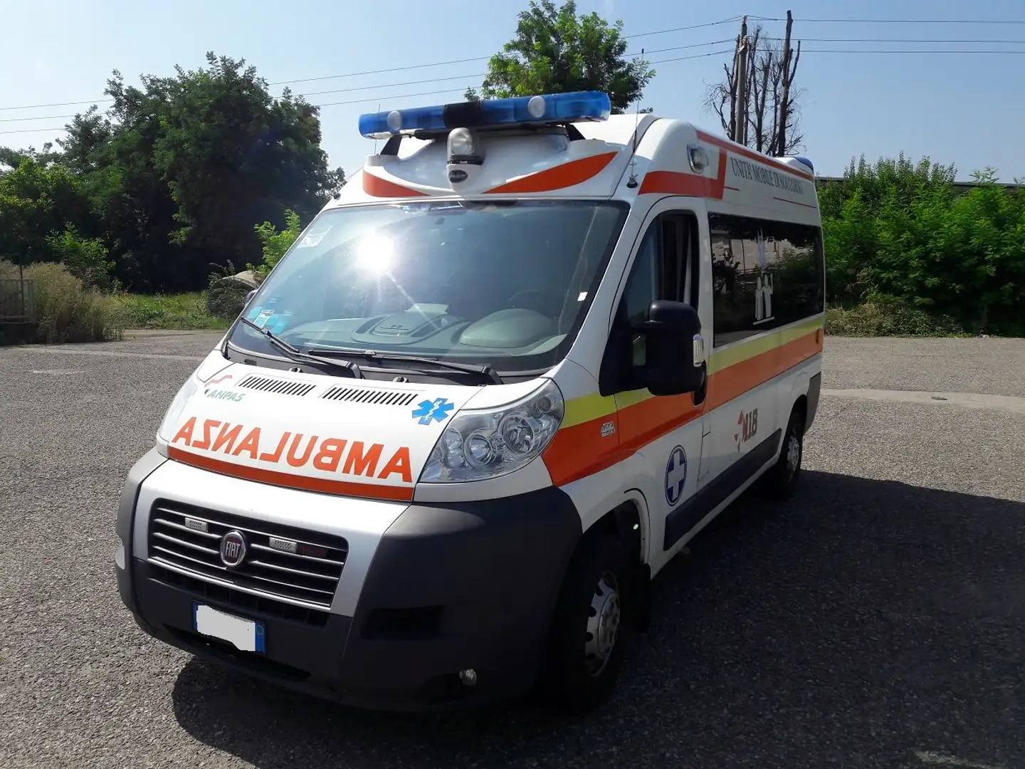 Fiat Ducato Ambulanza allestimento ARICAR Bianco - 2
