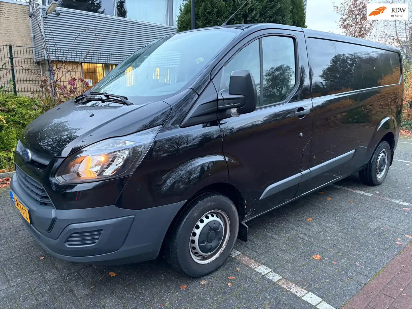 Ford Transit Custom 290 2.0 TDCI L2H1 Economy Edition / PDC / Airco / Zwart - 1