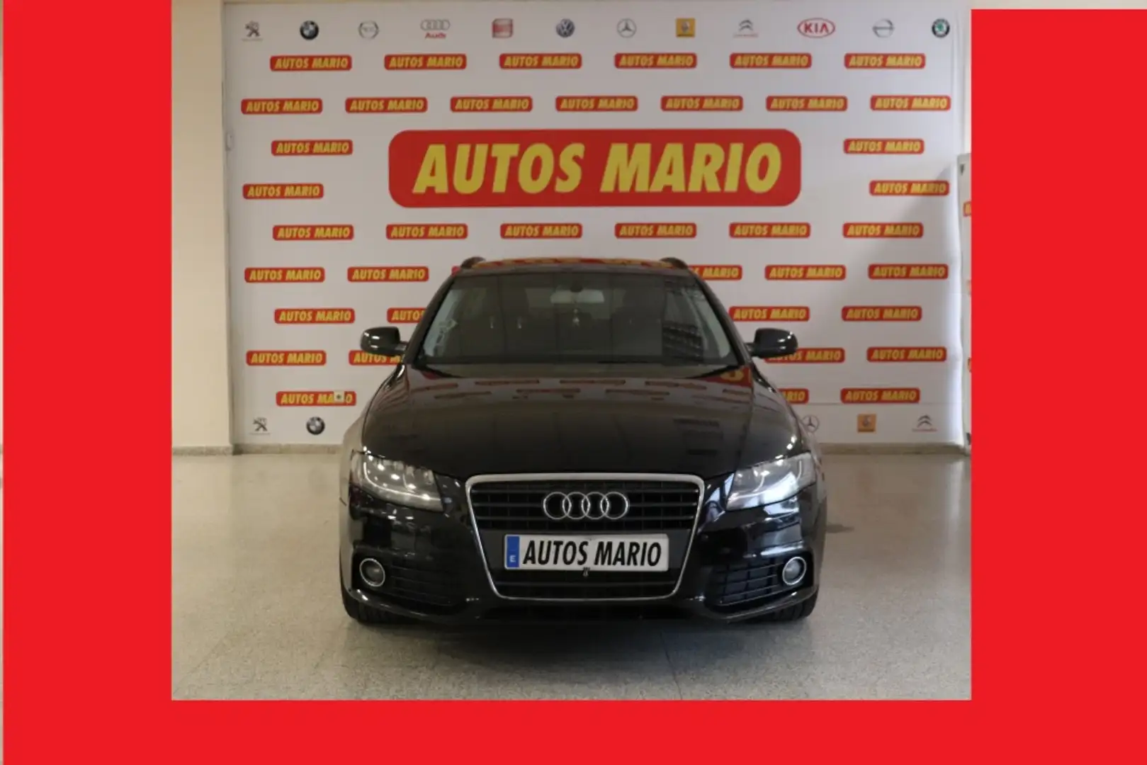 Audi A4 Avant 2.0TDI DPF 143 Noir - 1