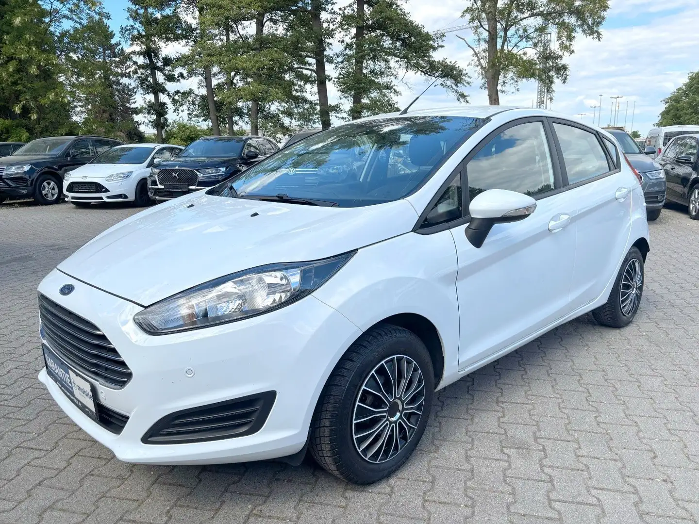 Ford Fiesta Trend Cool & Sound PDC 1-Hand Bianco - 1
