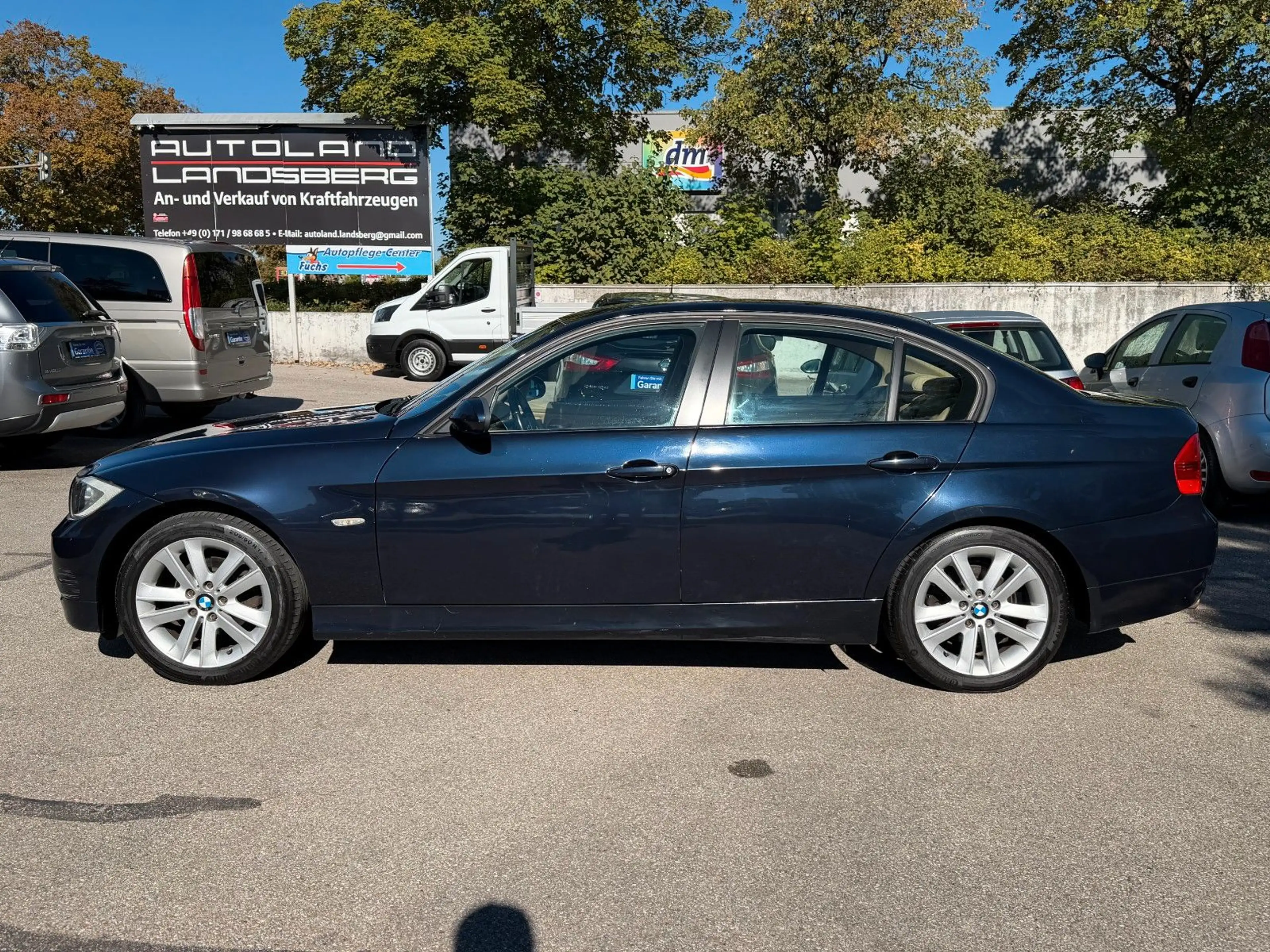 BMW 318 i LIM. *AUTOMATIK*TEMPO*LEDER*PDC*TÜV/NEU* — photo 4