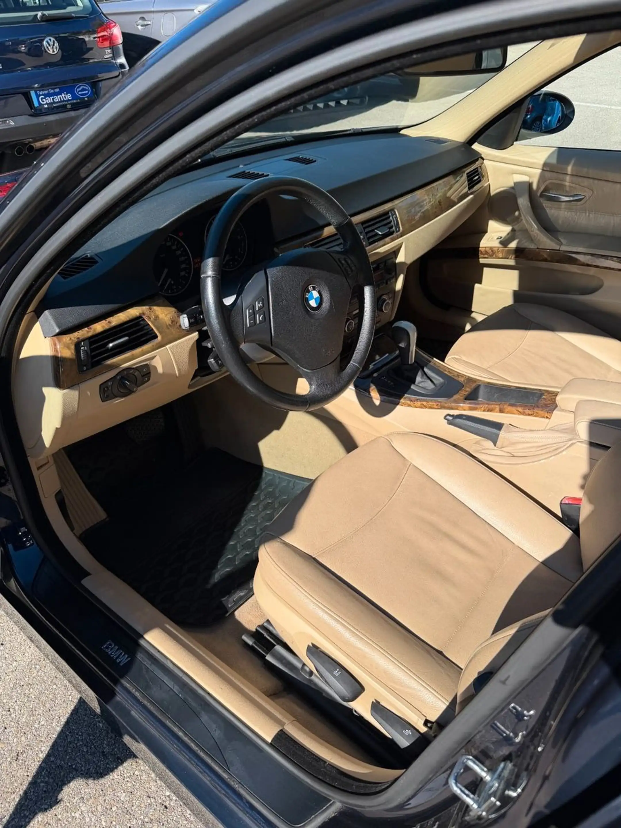 BMW 318 i LIM. *AUTOMATIK*TEMPO*LEDER*PDC*TÜV/NEU* — photo 10