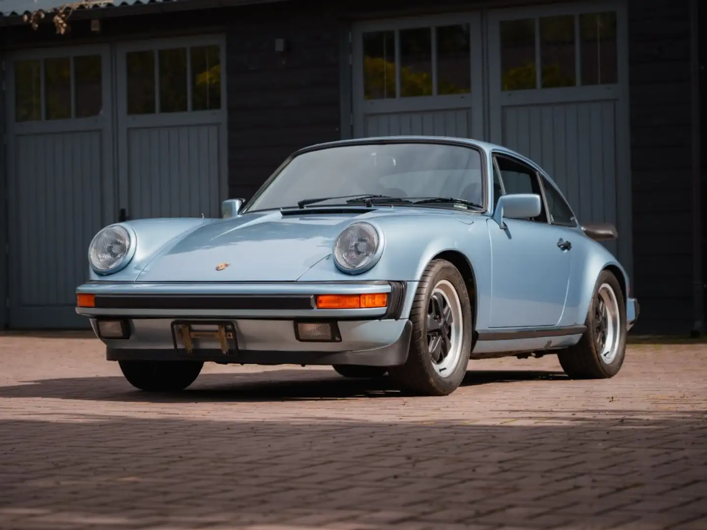 Porsche 911 SC Coupe Hell Blau Metallic Azul - 1