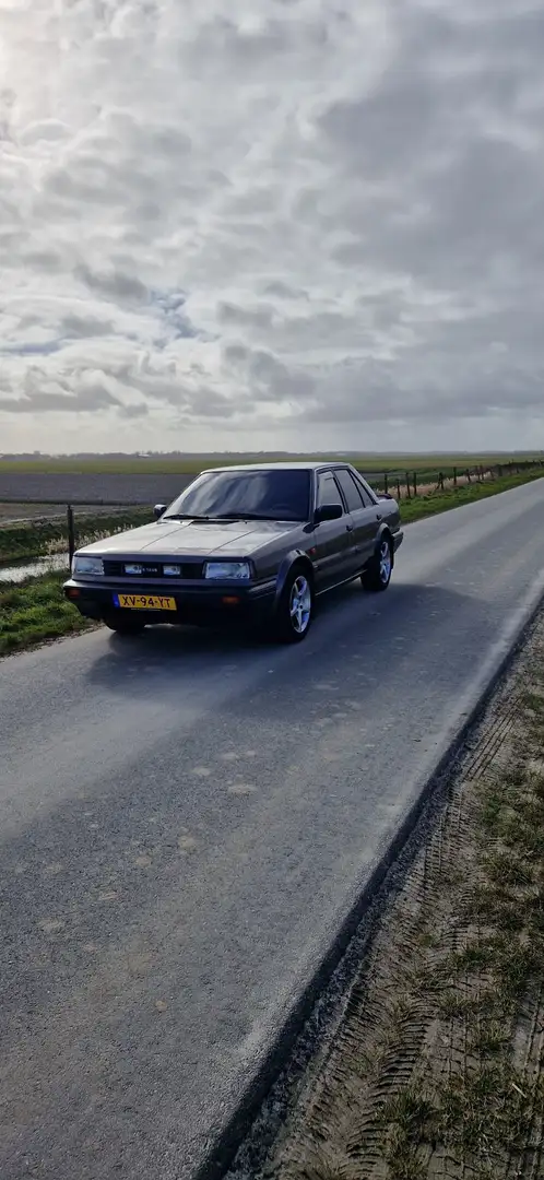 Nissan Bluebird LX - 1