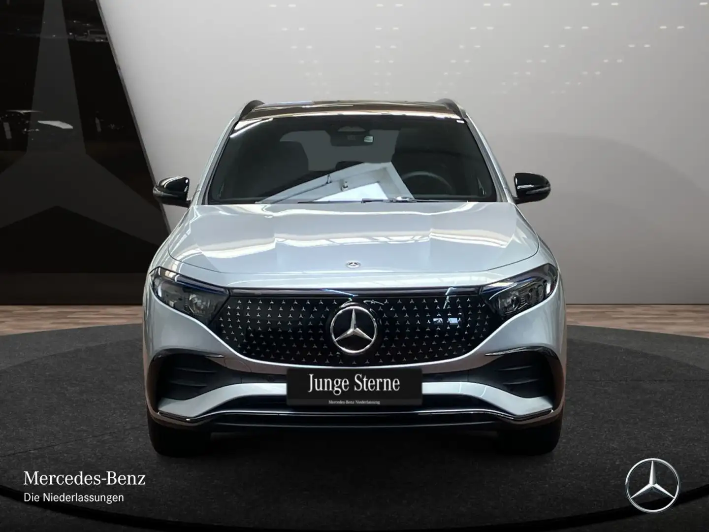 Mercedes-Benz EQA 300 4M AMG+NIGHT+PREMIUM+PANO+360+MEMORY+HUD Argintiu - 2