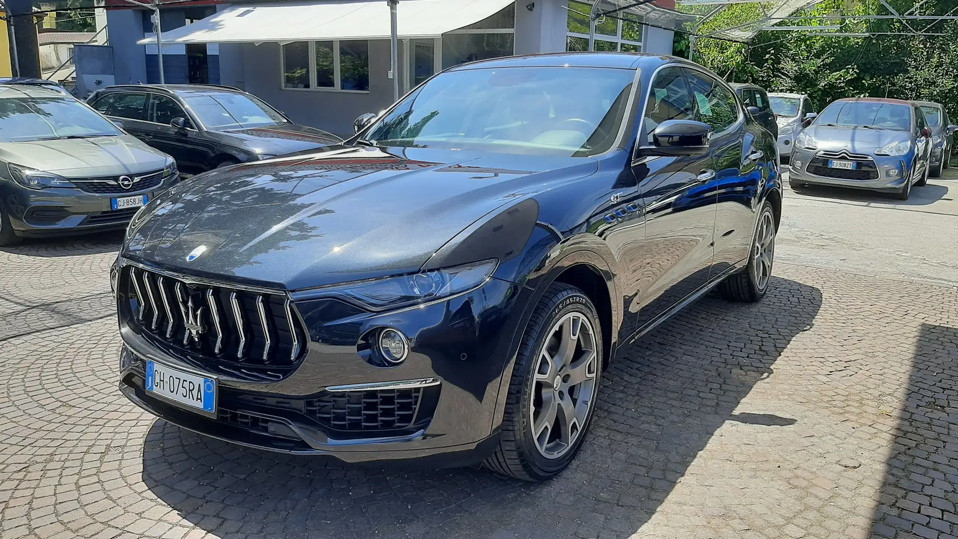 Maserati Levante 2.0 mhev GT 330cv auto Schwarz - 1