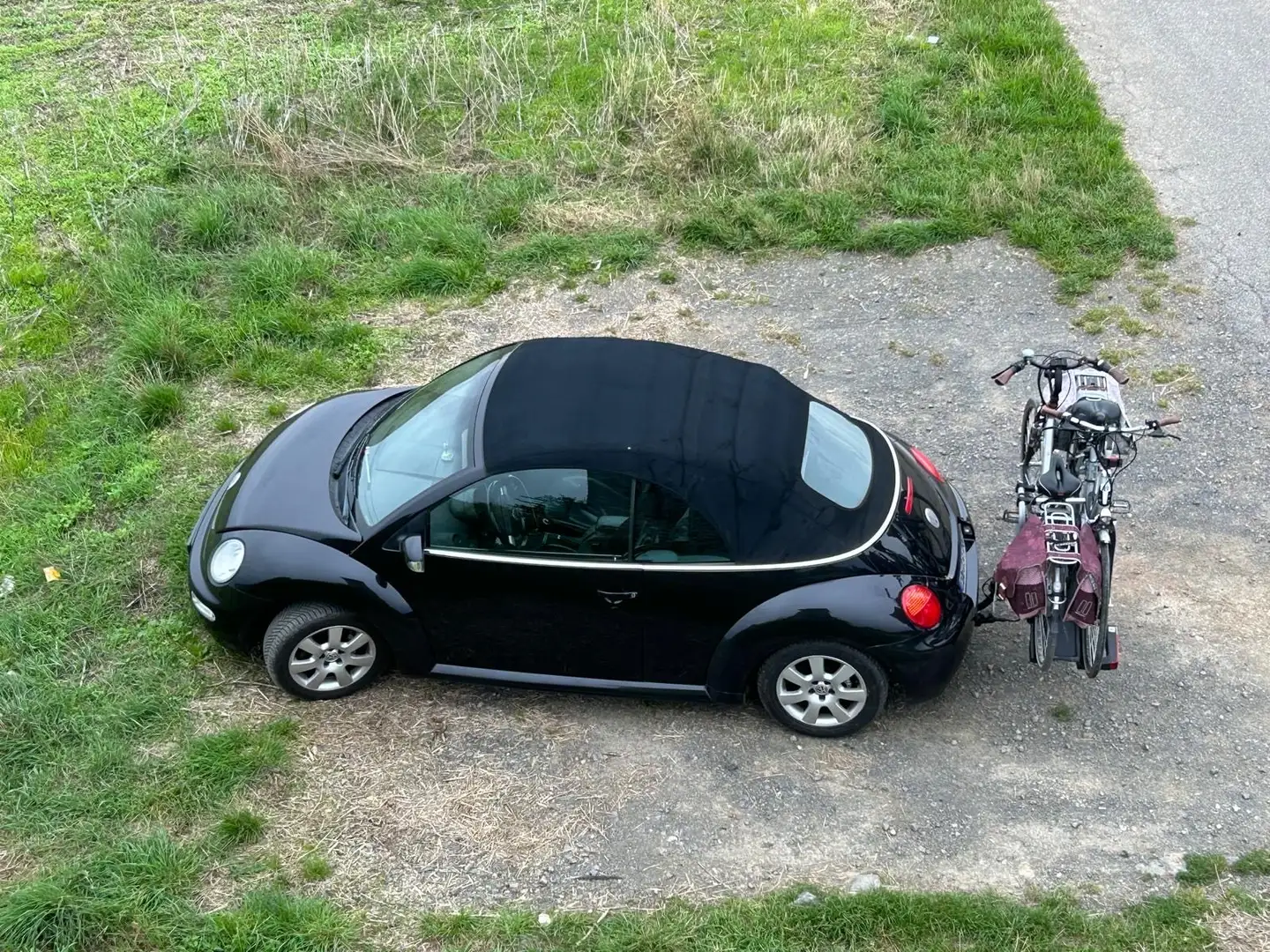 Volkswagen Beetle Cabrio Negru - 1