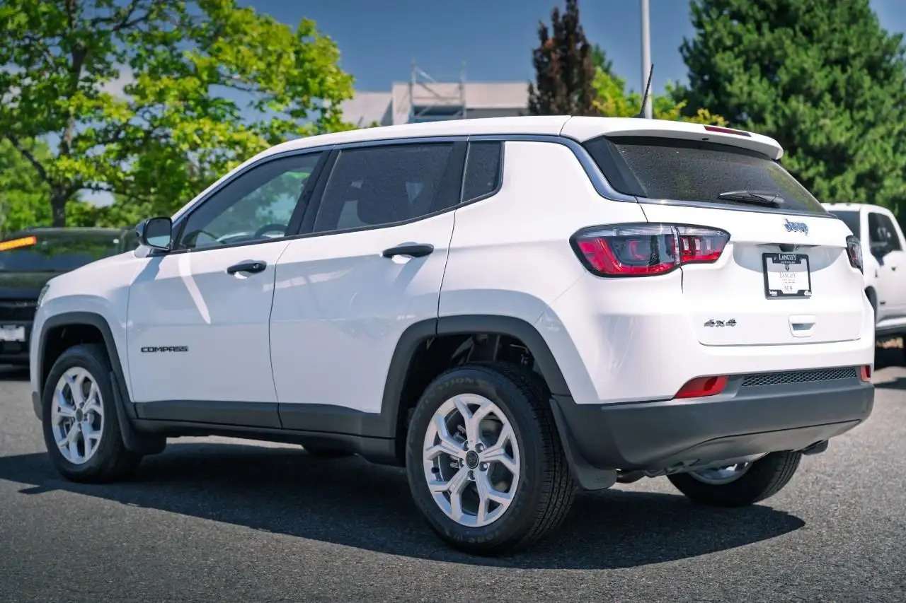 Jeep Compass снимка Jeep Compass