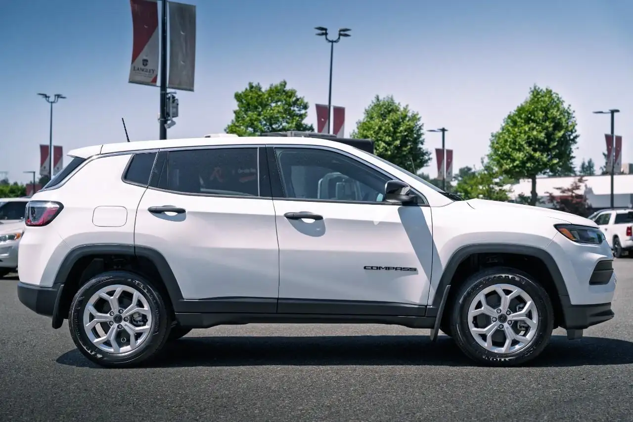 Jeep Compass снимка Jeep Compass