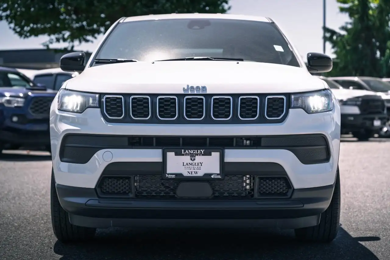 Jeep Compass снимка Jeep Compass