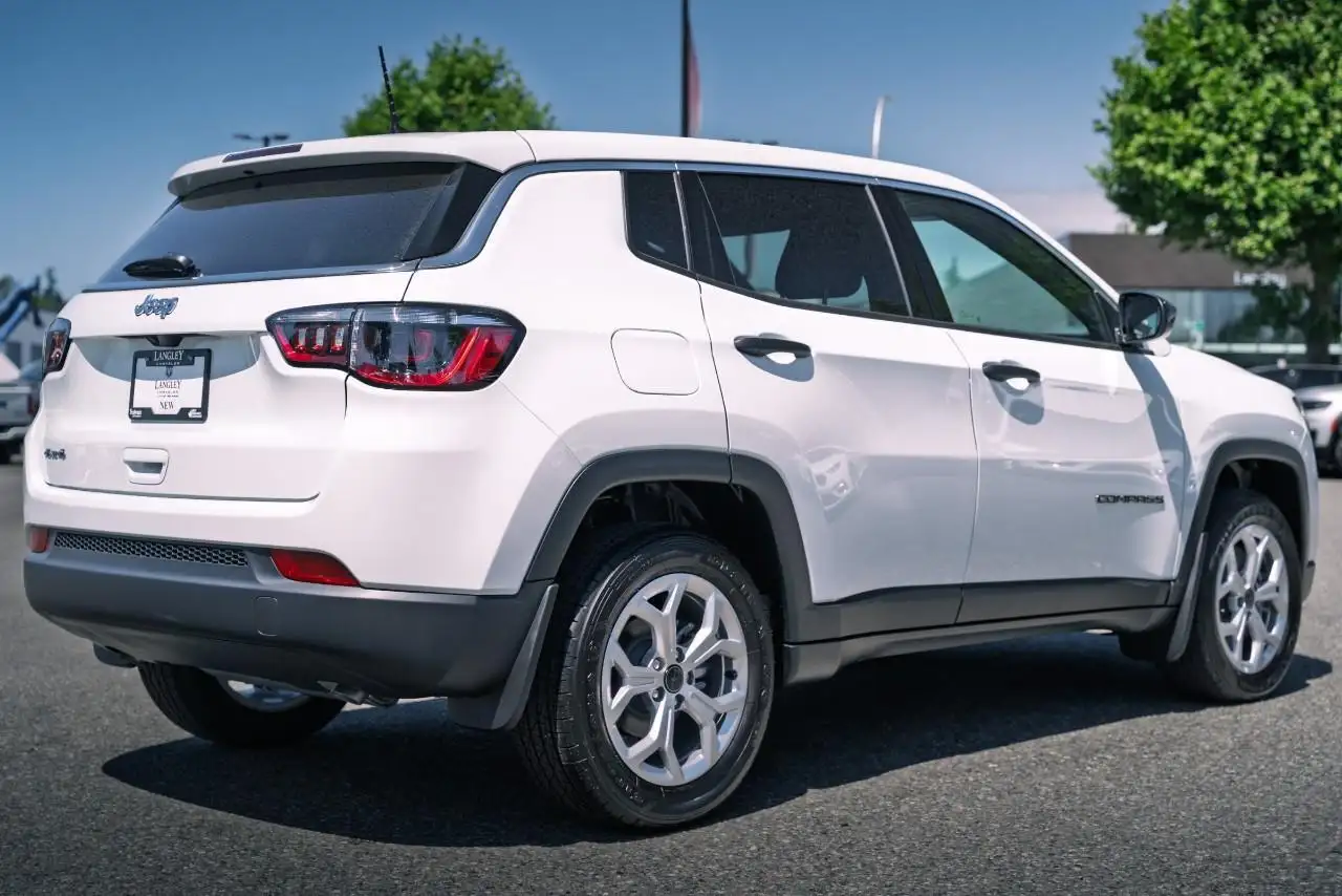 Jeep Compass снимка Jeep Compass