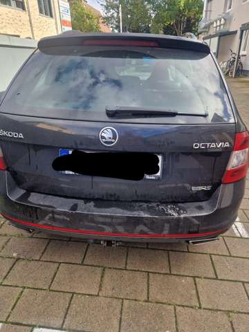 Skoda Octavia Combi 2.0 TDI (Green tec) DSG RS