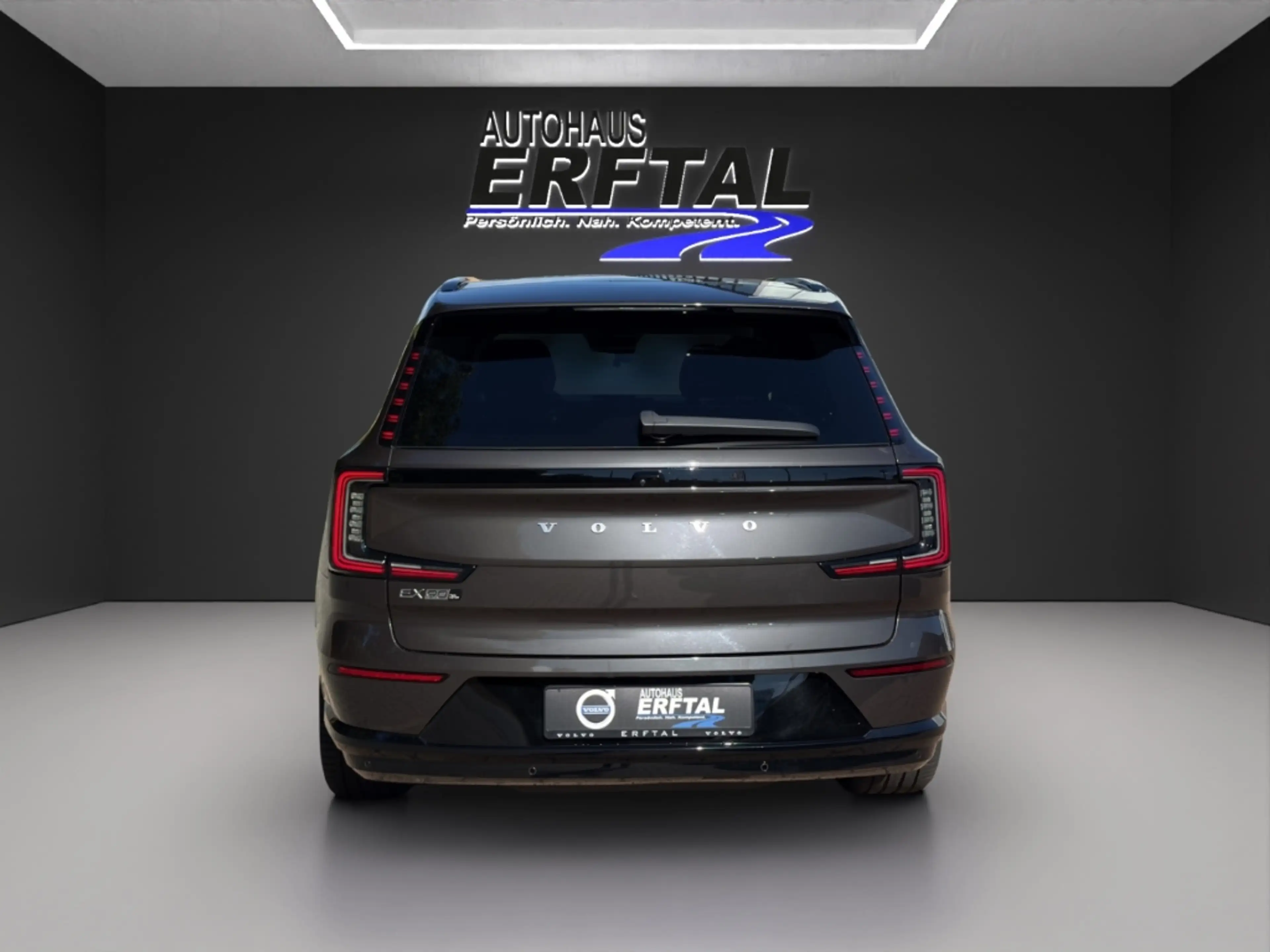 Volvo EX90 Twin Motor Ultra Pure Electric AWD 7-Sitzer HUD St — photo 5