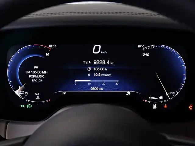 Maserati Granturismo view 10