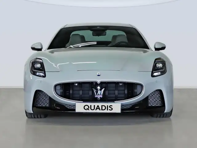 Maserati Granturismo view 4