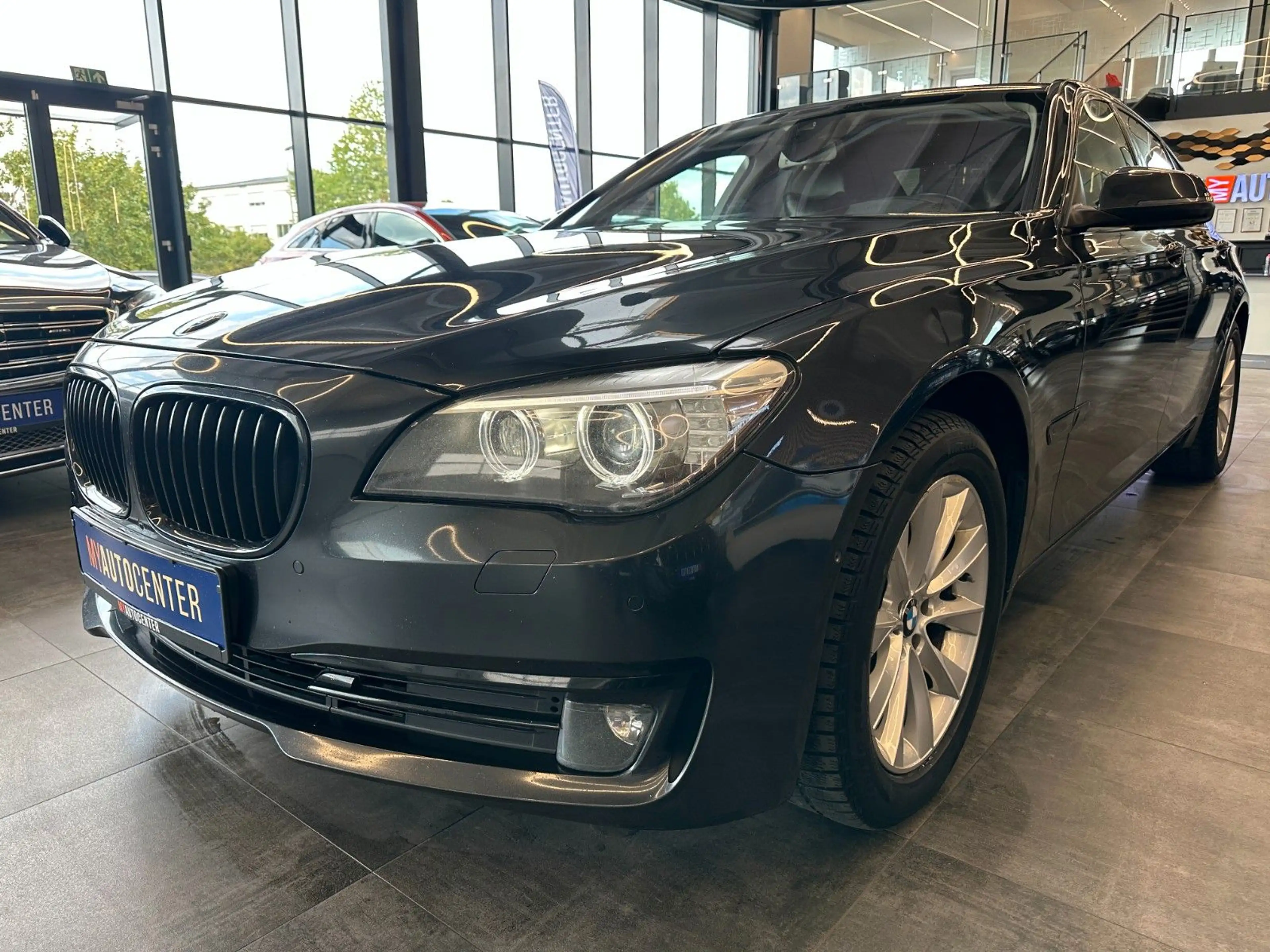 BMW 740 d xDrive *HeadUP*KomfortSitze*Vollauss.* — photo 4