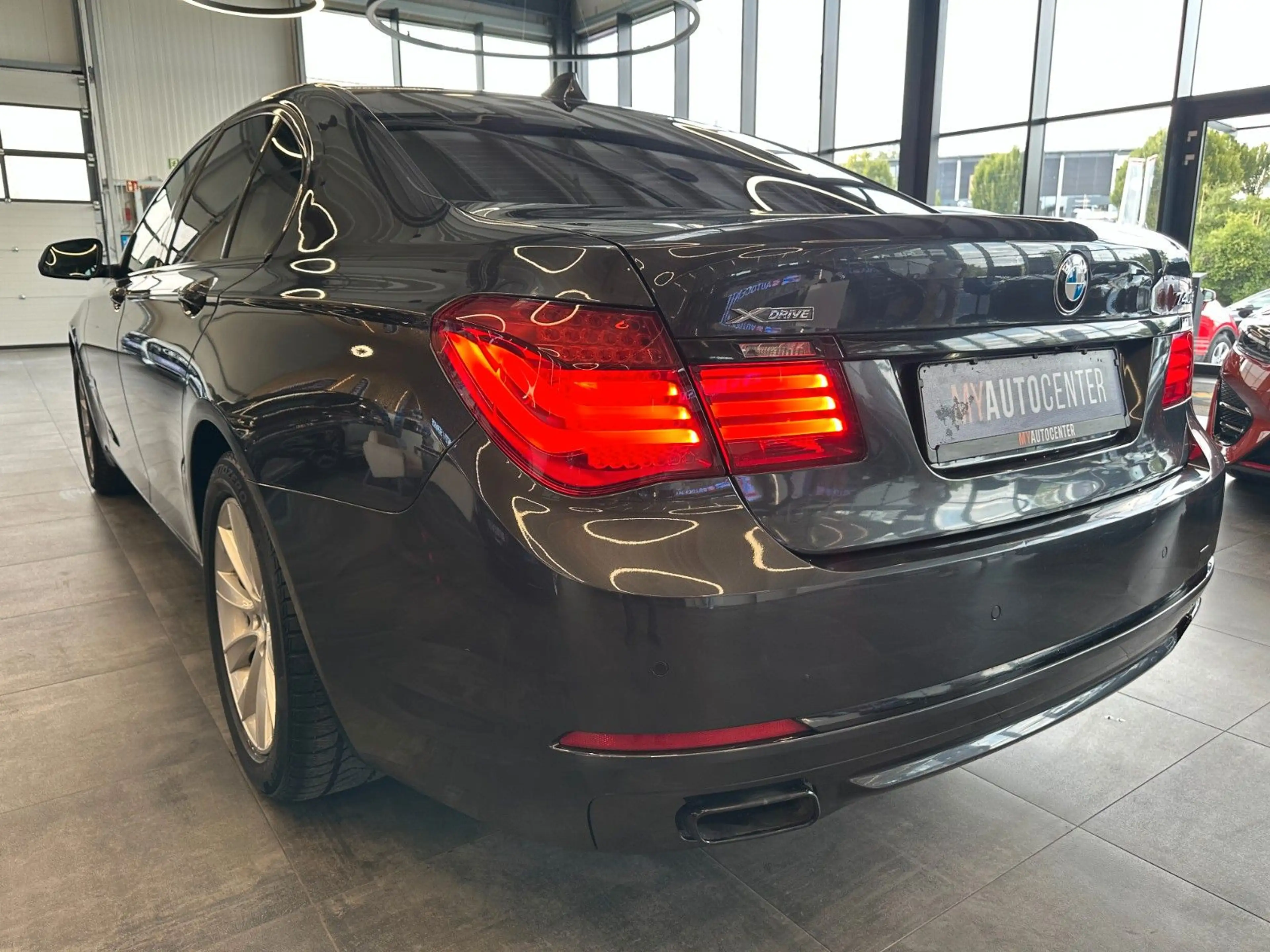 BMW 740 d xDrive *HeadUP*KomfortSitze*Vollauss.* — photo 5