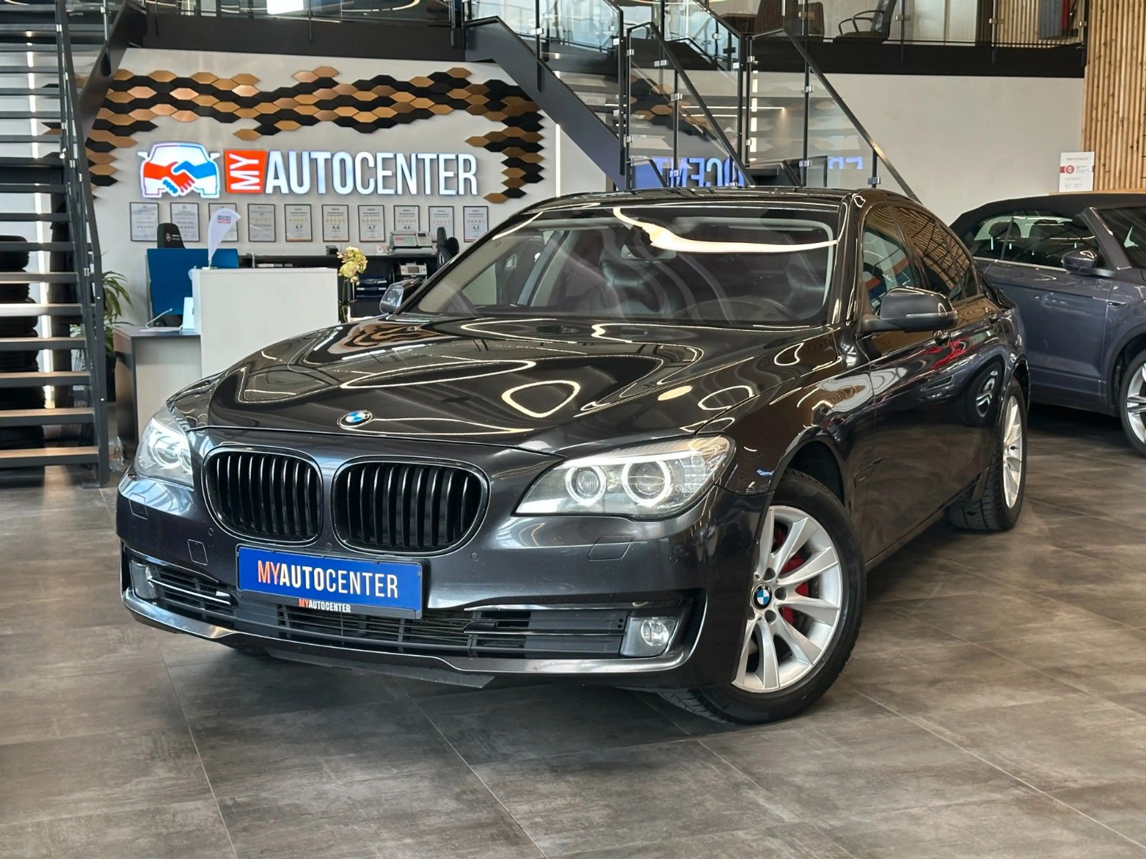 BMW 740 d xDrive *HeadUP*KomfortSitze*Vollauss.*