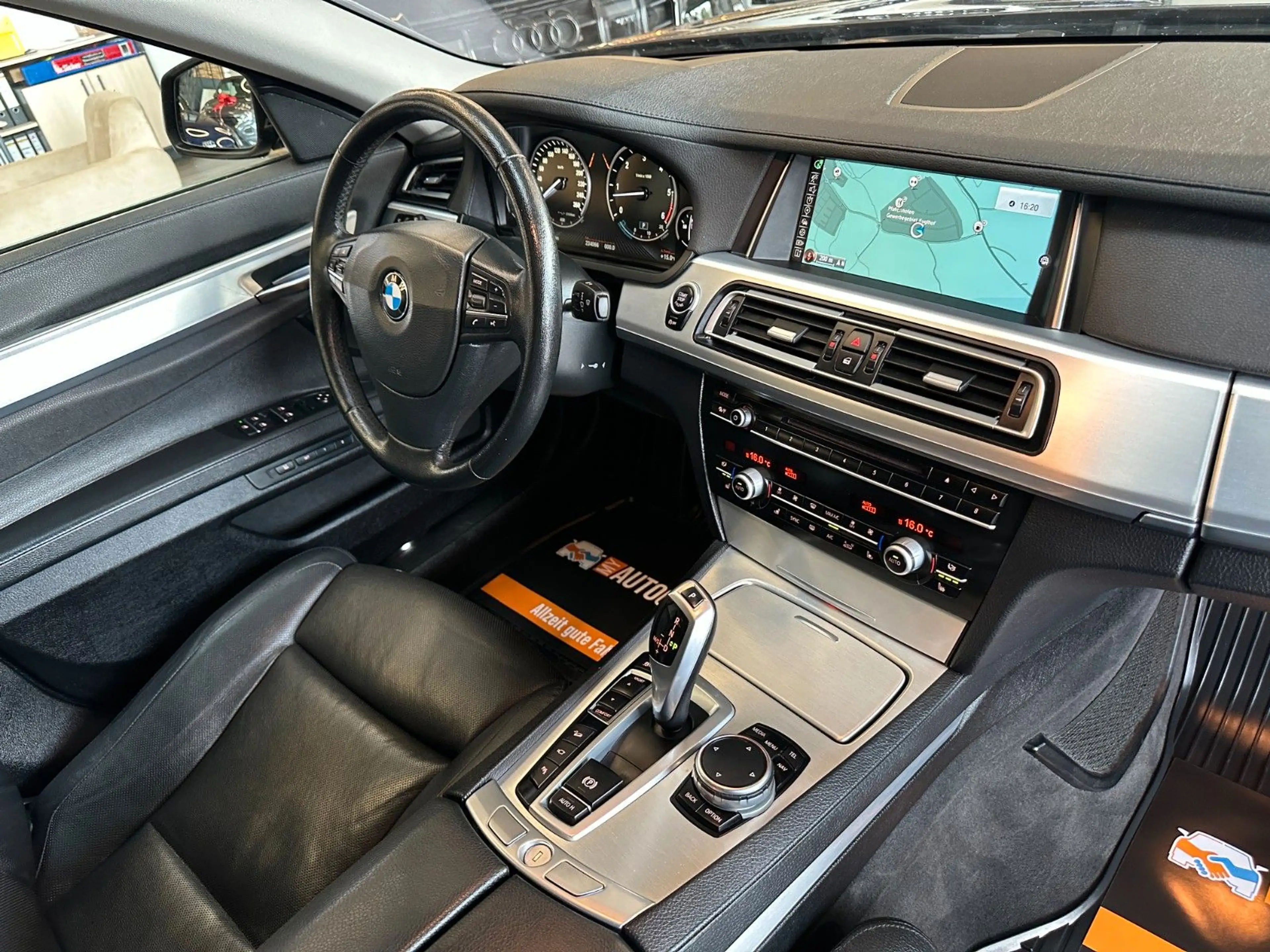 BMW 740 d xDrive *HeadUP*KomfortSitze*Vollauss.* — photo 10