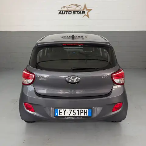 Hyundai I10 view 4