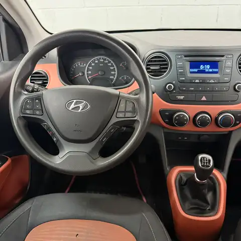 Hyundai I10 view 8