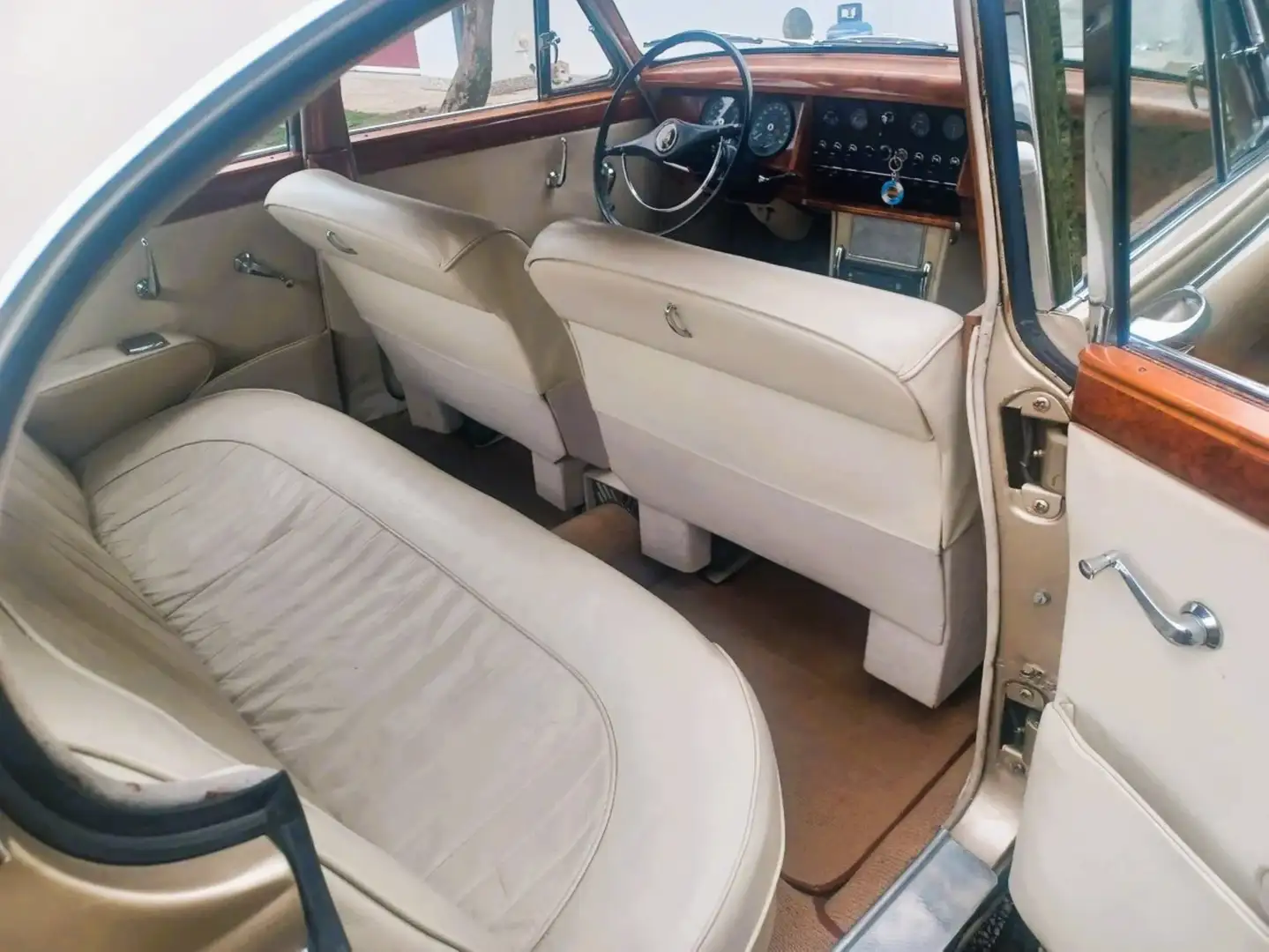 Jaguar MK II 3.4 MOD - 1