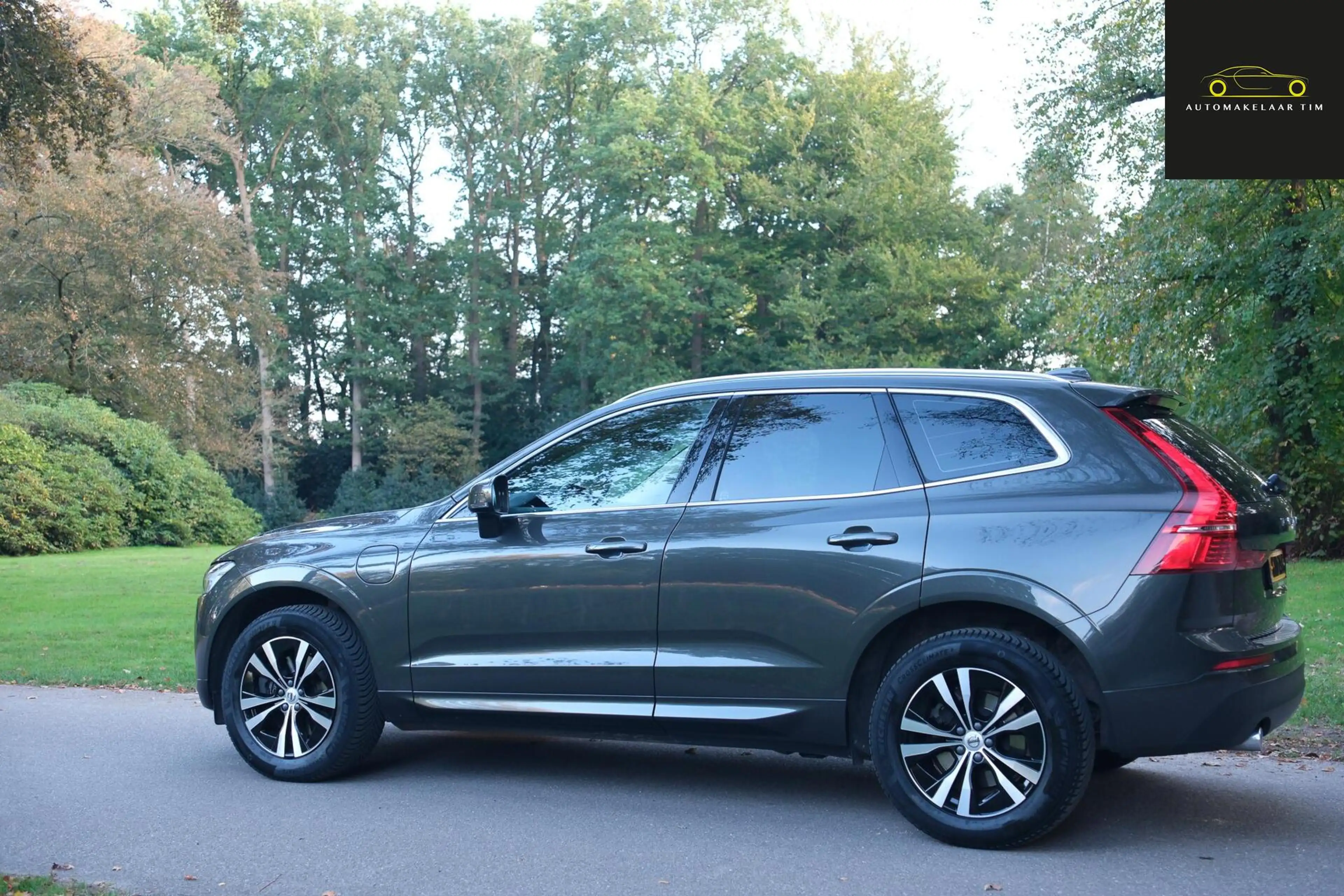 Volvo XC60 2.0 T8 Twin Engine AWD Momentum Pro — photo 4