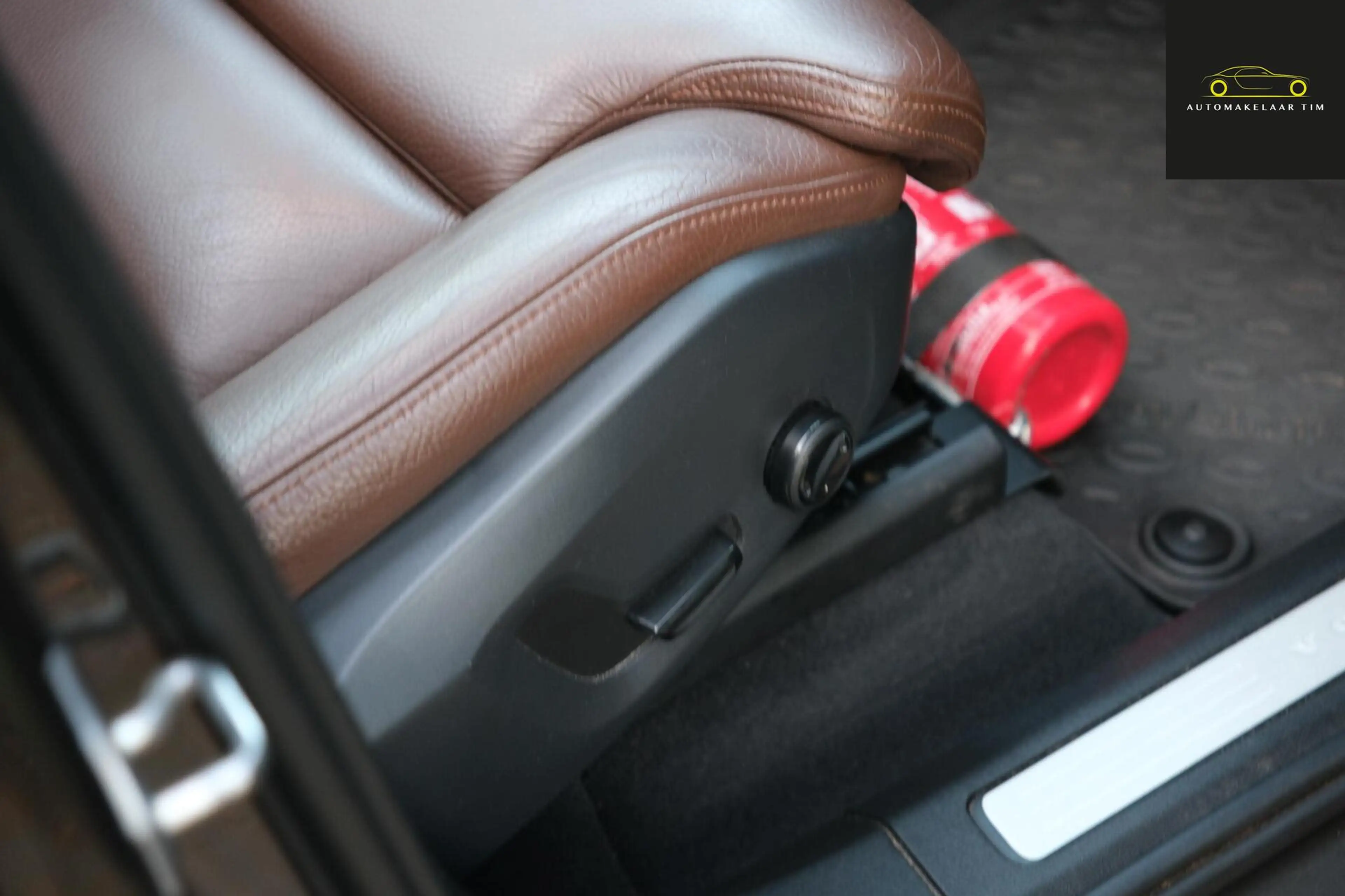 Volvo XC60 2.0 T8 Twin Engine AWD Momentum Pro — photo 18